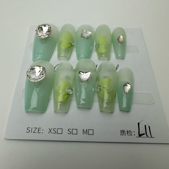 Handmade press on nails bundle of four sets size large - Picture 3 of 13